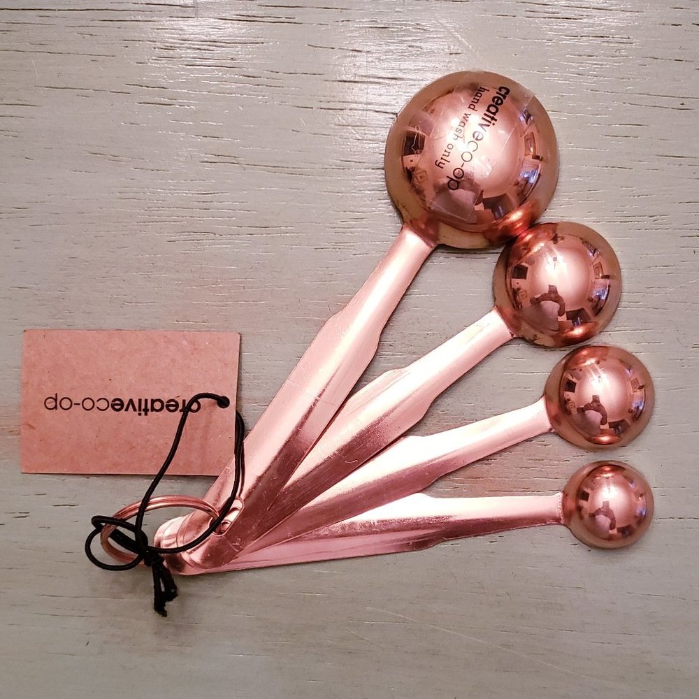 NWT STAINLESS STEEL MEASURING SPOONS